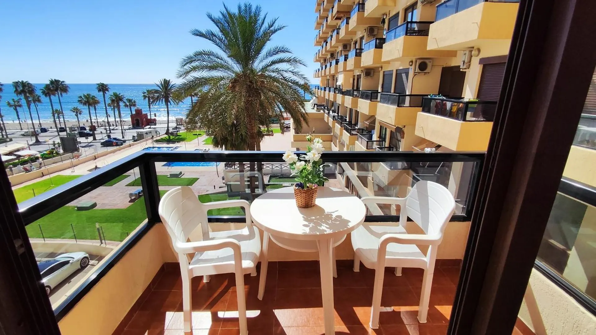 Aloha Playa Apartment With Ocean Views And Pools Benalmádena